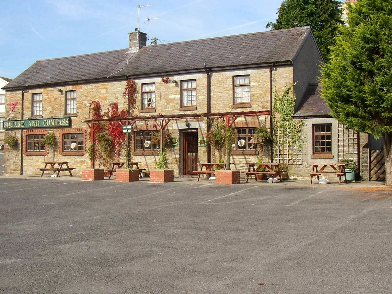Country pub in Carmarthenshire